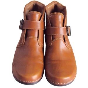 Clarks Appley Mid Womens Bootie Dark Tan Leather US Size 8M